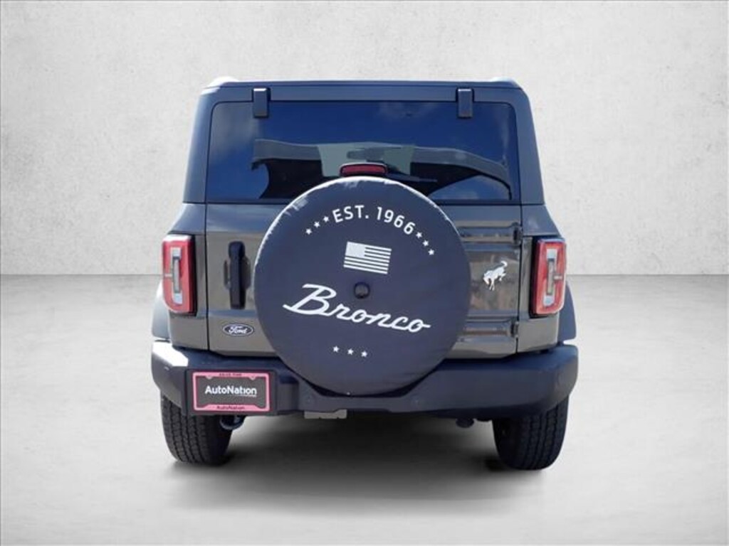 New 2026 Ford Bronco Outer Banks SUV