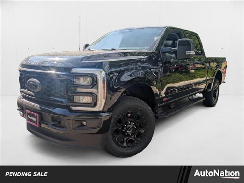 New 2025 Ford F-250 LARIAT Truck Crew Cab