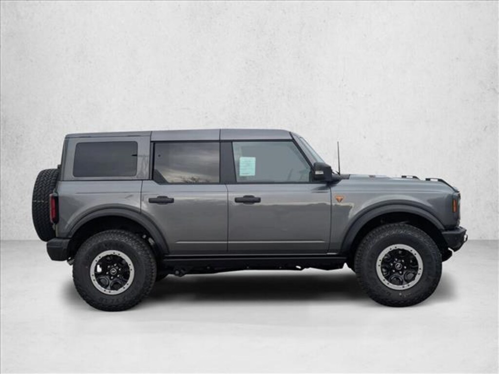 New 2025 Ford Bronco Badlands SUV