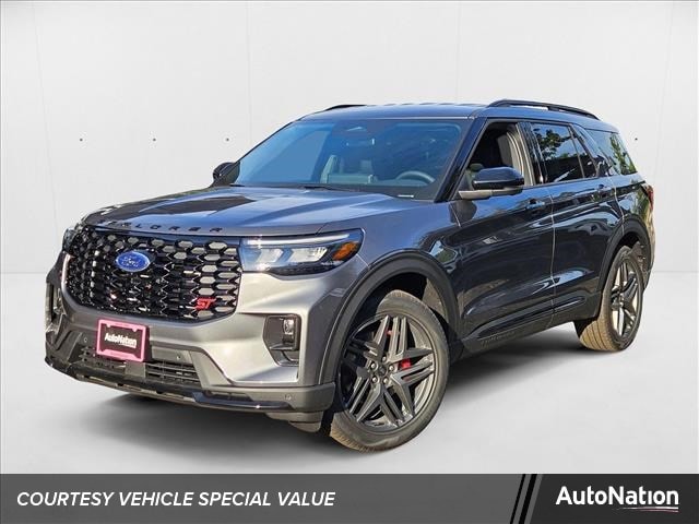2025 Ford Explorer ST's photo