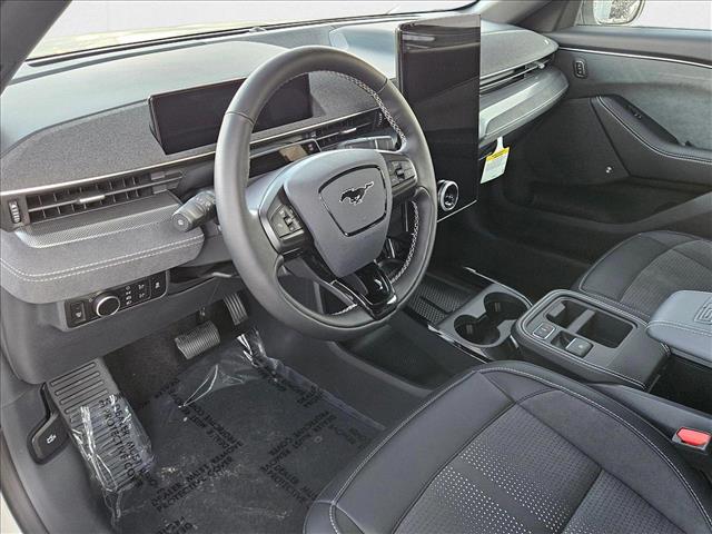 2025 Ford Mustang Mach-E GT photo 3