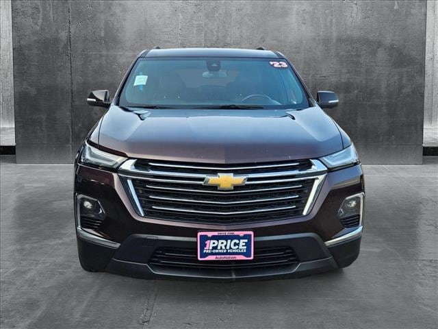 Used 2023 Chevrolet Traverse 3LT with VIN 1GNEVHKW5PJ138393 for sale in Littleton, CO