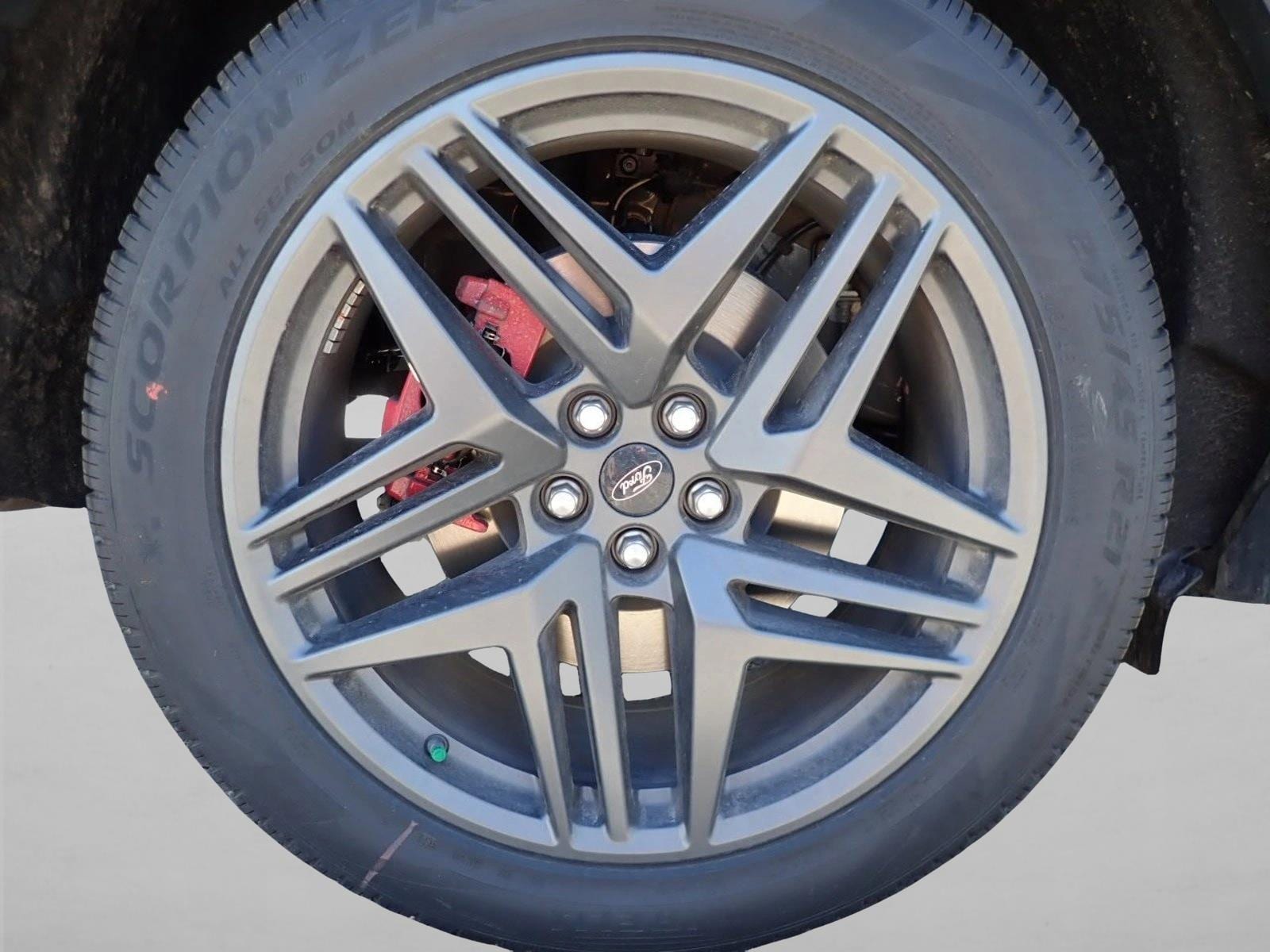 2026 Ford Explorer ST - Photo 7
