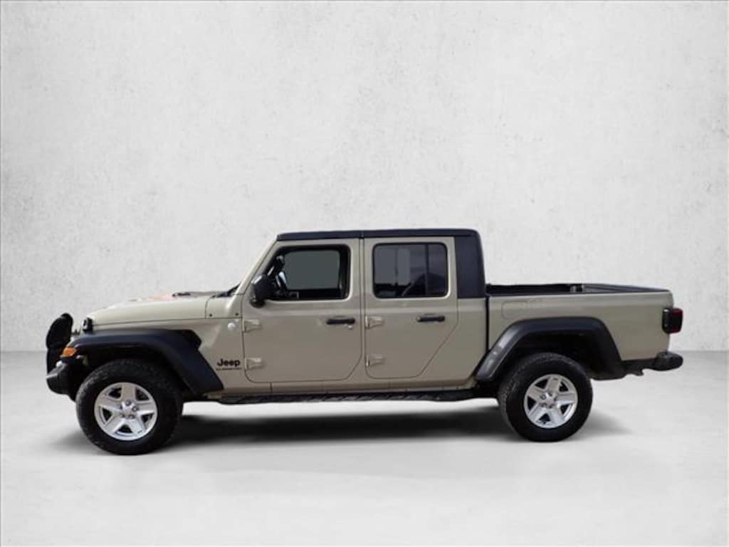 Used 2020 Jeep Gladiator Sport S Truck Crew Cab