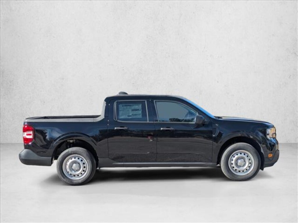 New 2025 Ford Maverick XL Truck SuperCrew