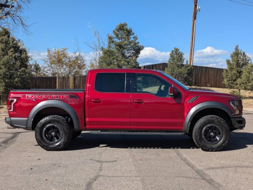 Used 2017 Ford F-150 Raptor Truck SuperCrew Cab