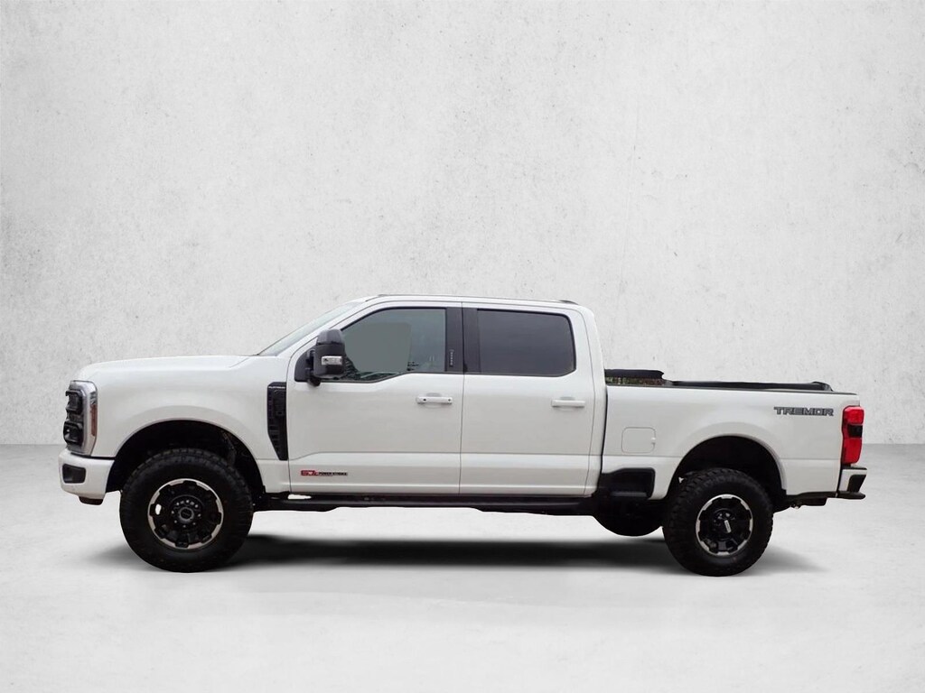 New 2026 Ford F-250 Platinum Truck Crew Cab