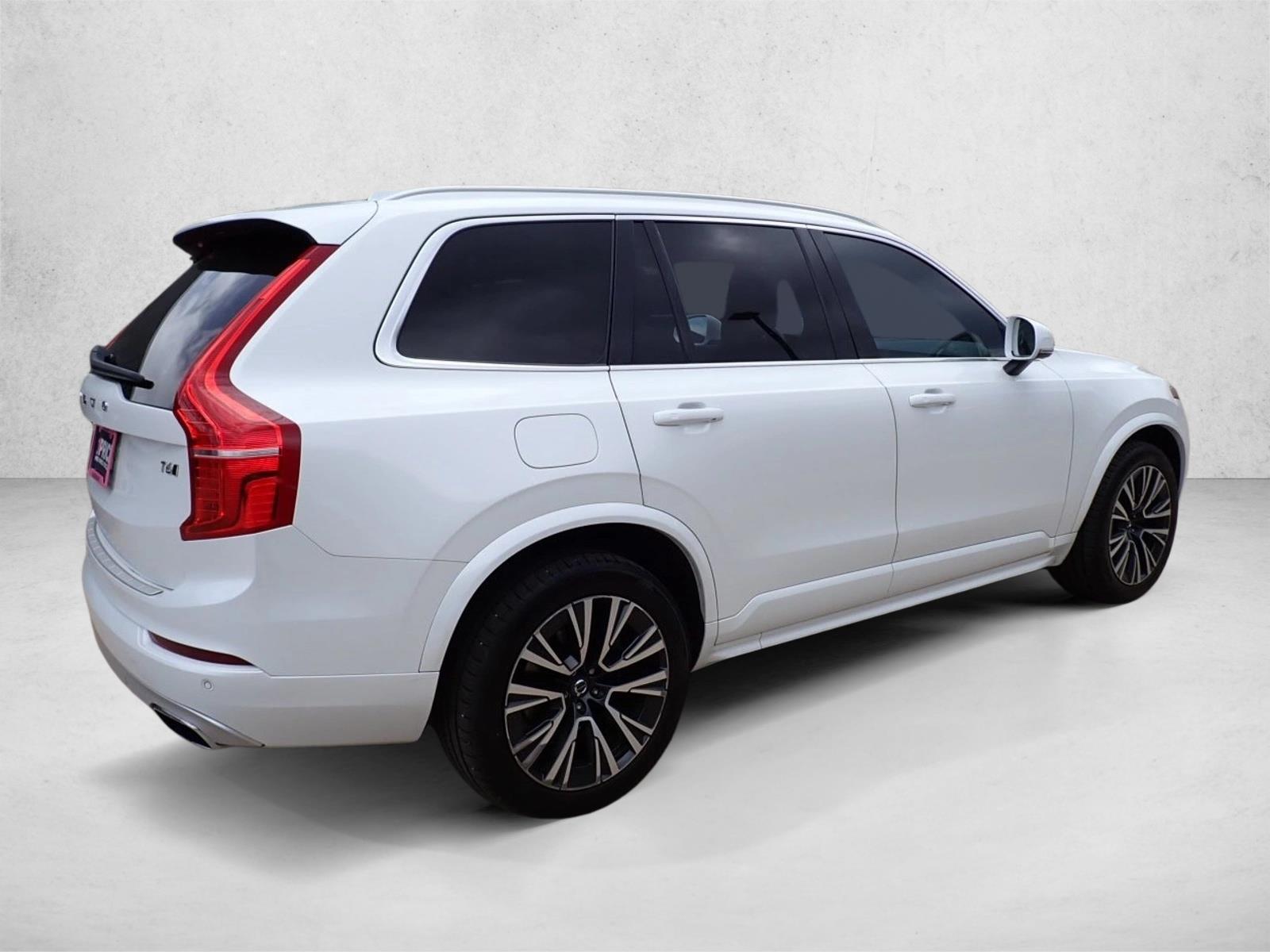 Used 2020 Volvo XC90 Momentum SUV
