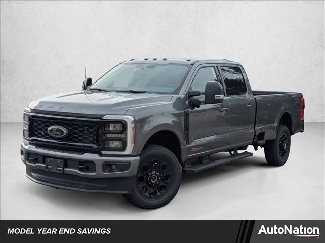 2025 Ford F-350 Super Duty Lariat's photo