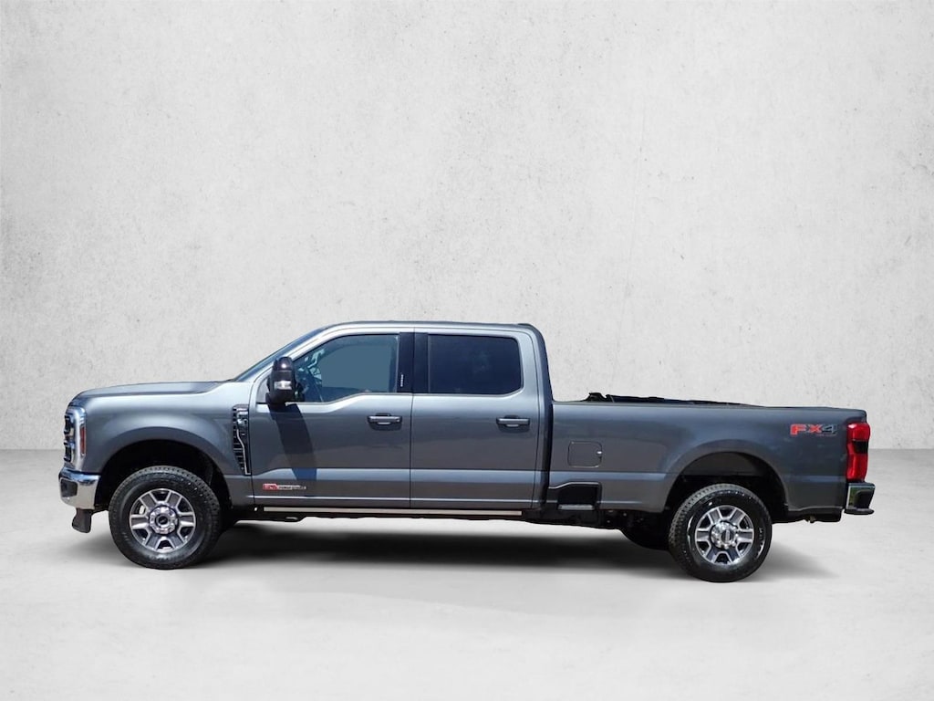 New 2026 Ford F-350 LARIAT Truck Crew Cab