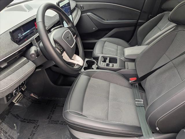 2025 Ford Mustang Mach-E GT photo 4