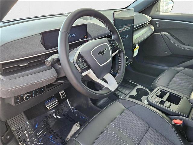 2025 Ford Mustang Mach-E GT photo 3