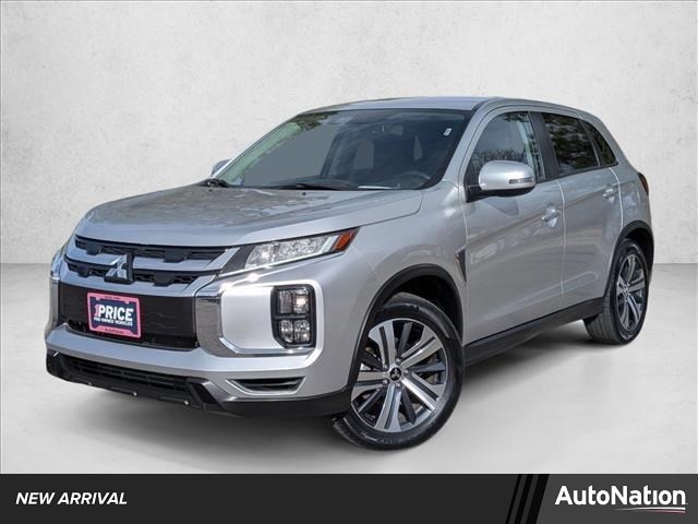 2024 Mitsubishi Outlander Sport SE's photo