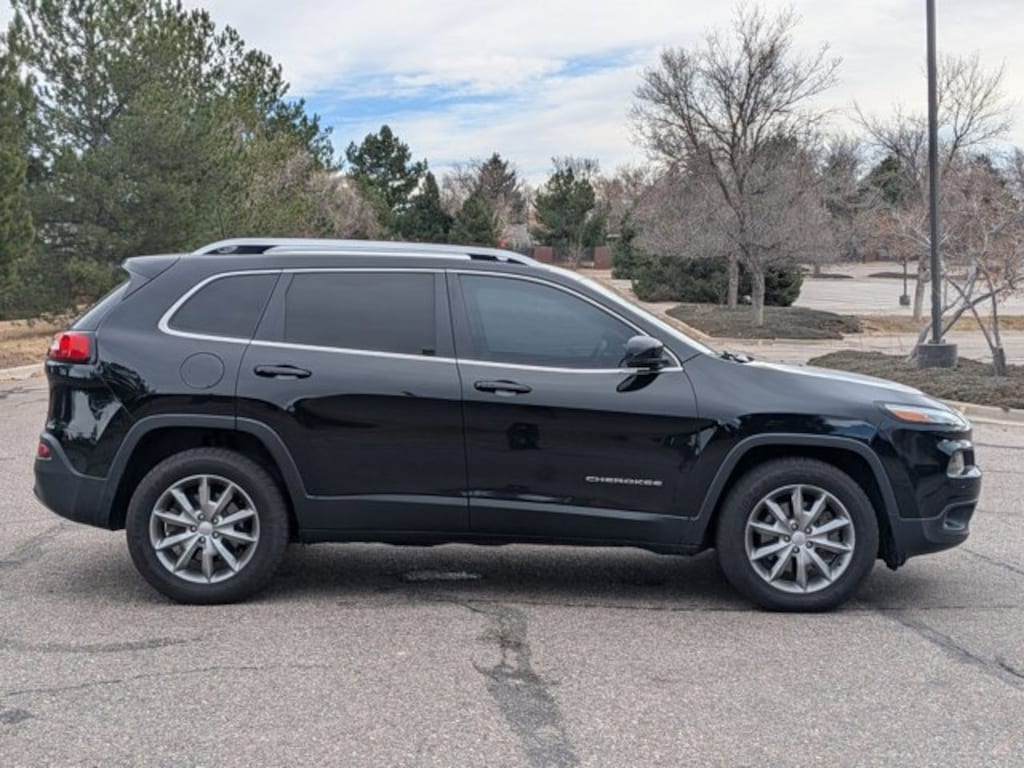 Used 2018 Jeep Cherokee Limited SUV