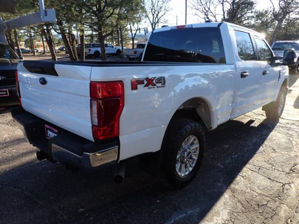 Used 2022 Ford F-250 XLT Truck Crew Cab