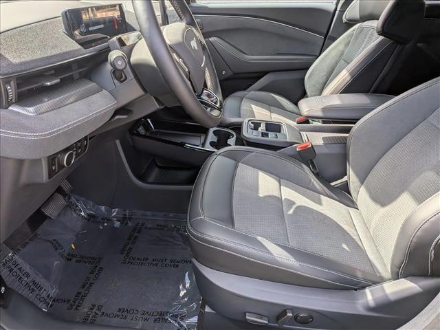 2025 Ford Mustang Mach-E GT photo 4