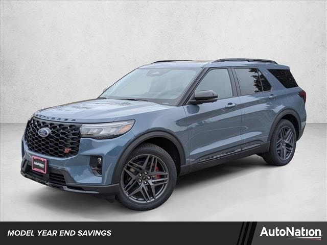 2025 Ford Explorer ST's photo