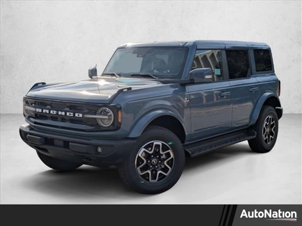 New 2025 Ford Bronco Outer Banks SUV