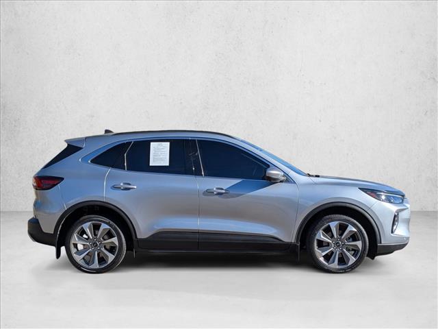 2023 Ford Escape Platinum photo 4