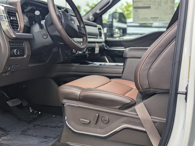 2024 Ford F-250 King Ranch photo 3