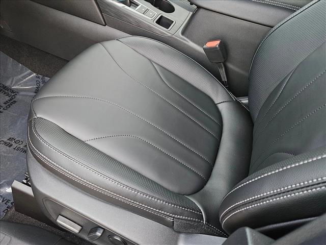 2025 Ford Escape photo 4