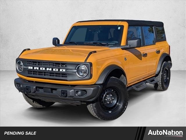 2022 Ford Bronco 4-Door Black Diamond's photo