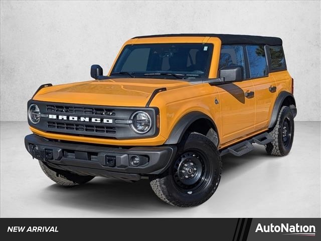 2022 Ford Bronco 4-Door Black Diamond's photo