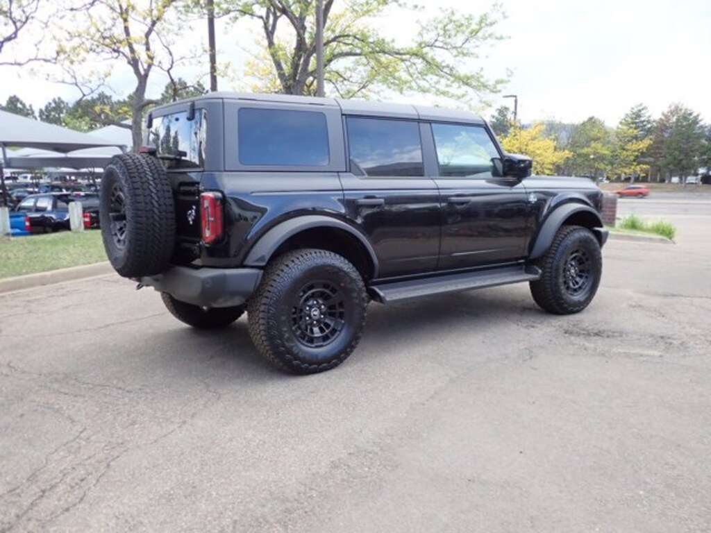 New 2026 Ford Bronco Outer Banks SUV