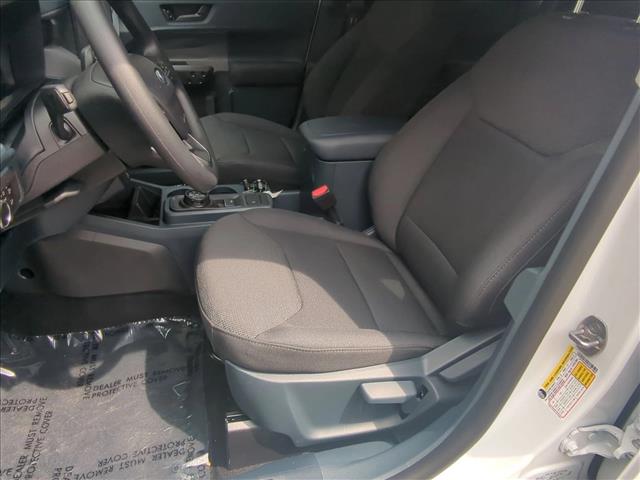 2025 Ford Maverick XL photo 2