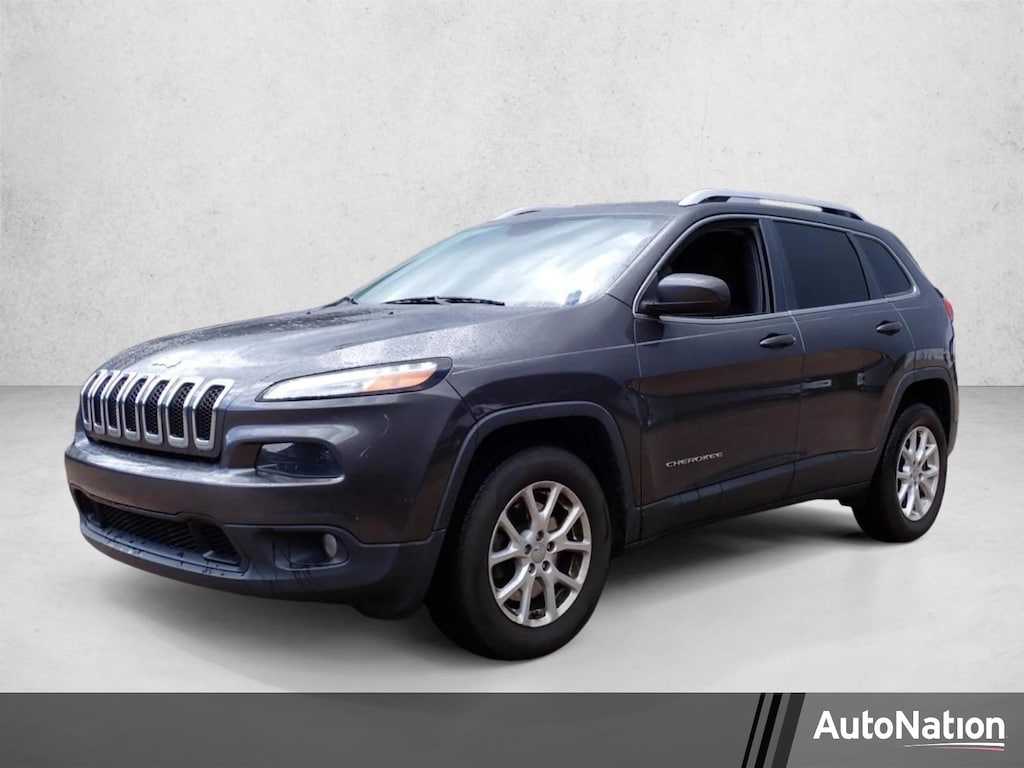 Used 2016 Jeep Cherokee Latitude SUV