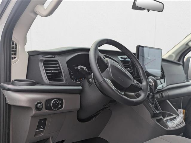 2024 Ford Transit photo 4