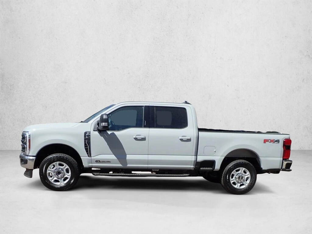New 2026 Ford F-250 XLT Truck Crew Cab