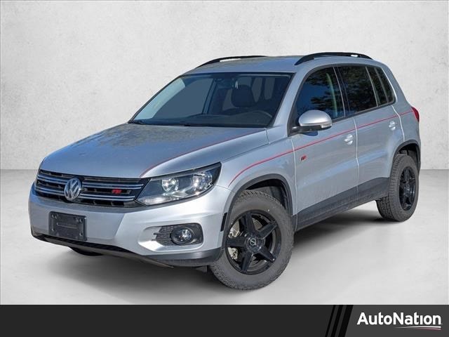 2017 Volkswagen Tiguan S's photo