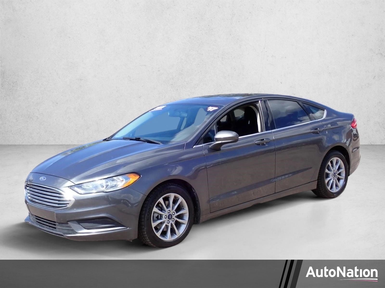 2017 Ford Fusion SE FWD's photo