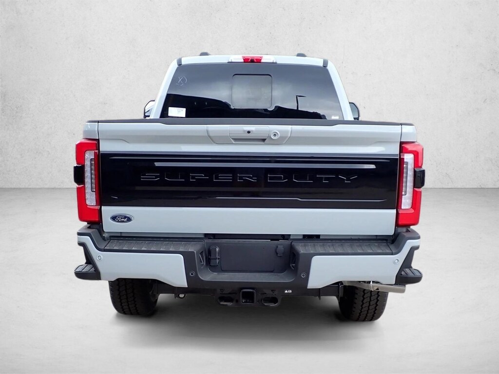 New 2026 Ford F-350 Platinum Truck Crew Cab