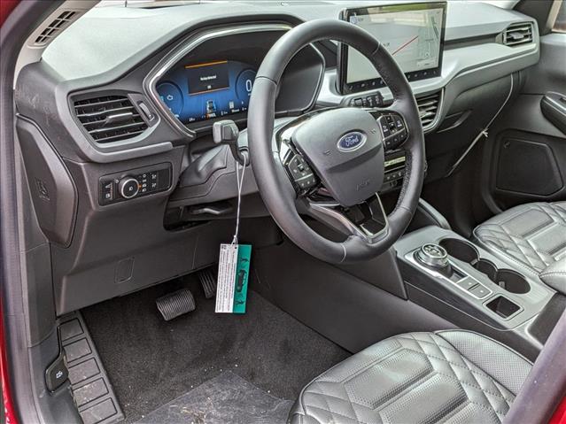 2024 Ford Escape photo 3