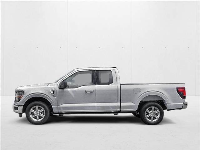 2025 Ford F-150 XLT photo 2