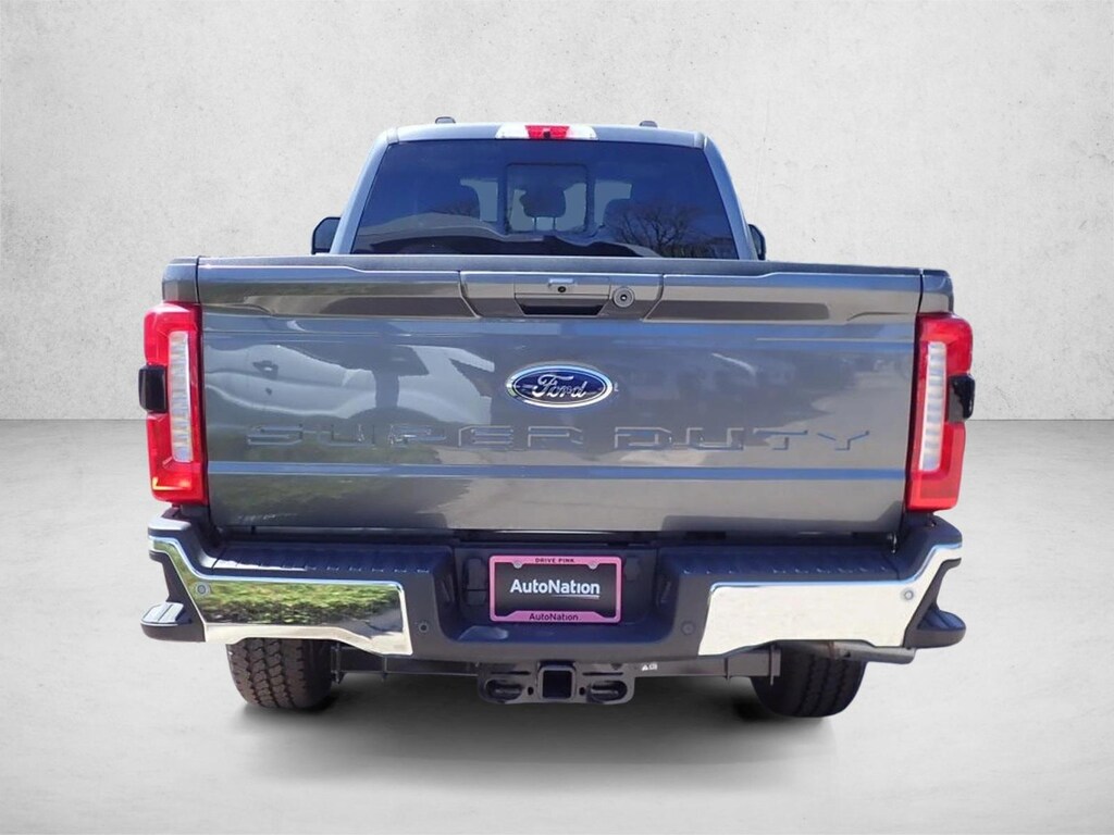 New 2026 Ford F-350 LARIAT Truck Crew Cab
