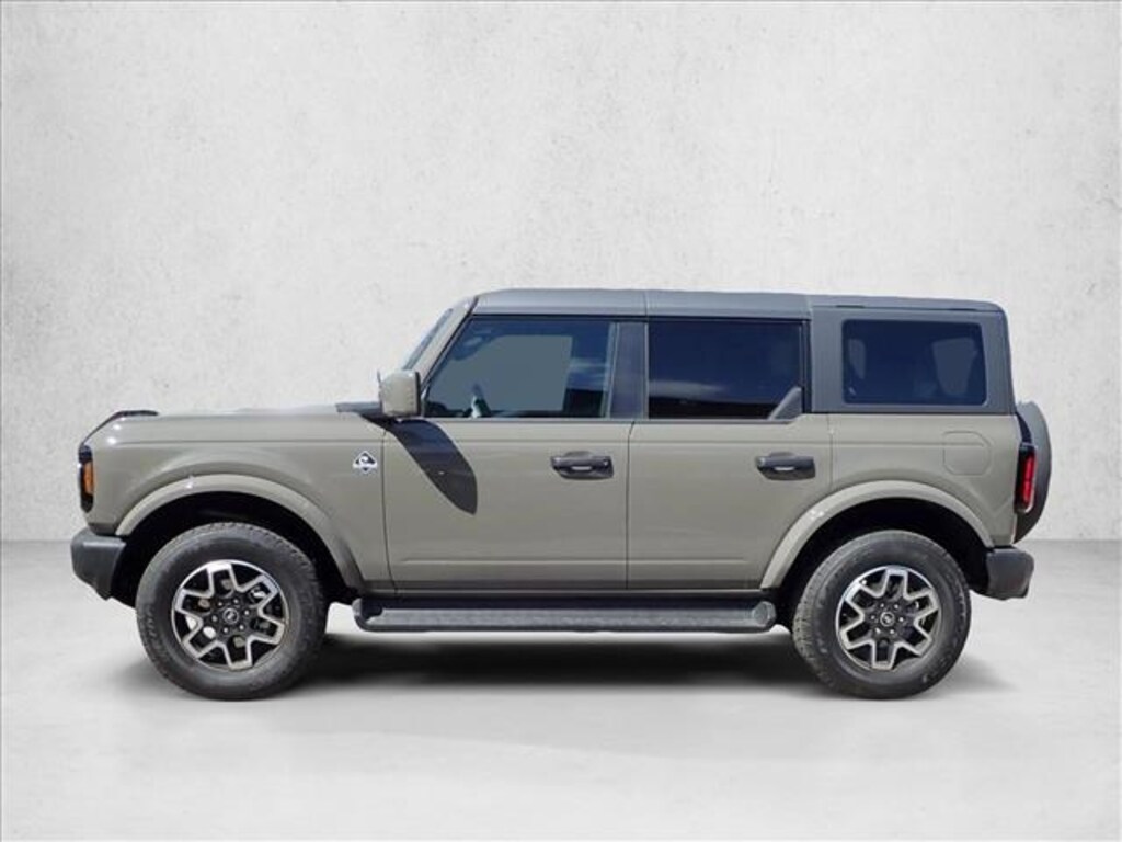 New 2026 Ford Bronco Outer Banks SUV