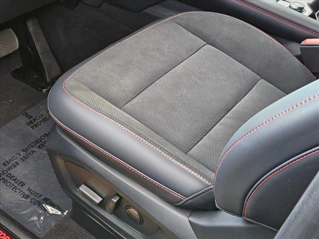 2025 Ford Explorer ST photo 4