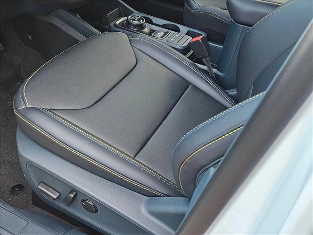 2025 Ford Maverick photo 4