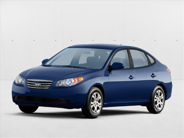 2010 Hyundai Elantra SE's photo