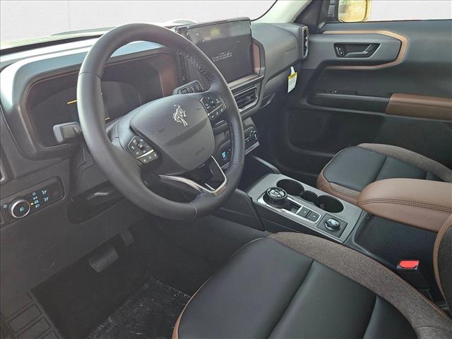 2025 Ford Bronco Sport Outer Banks photo 3