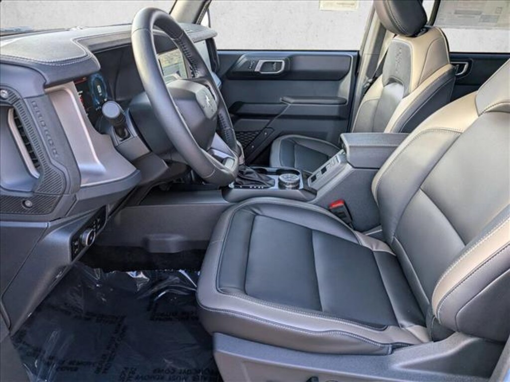 New 2025 Ford Bronco Outer Banks SUV