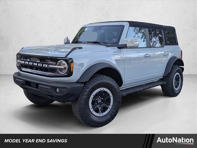 2024 Ford Bronco 4-Door Outer Banks's photo