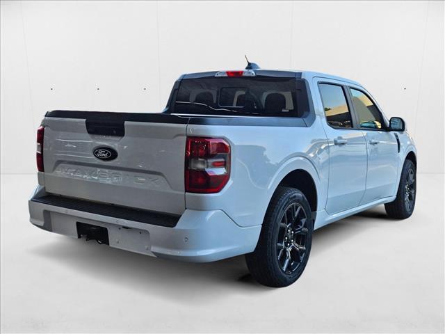 2025 Ford Maverick photo 2
