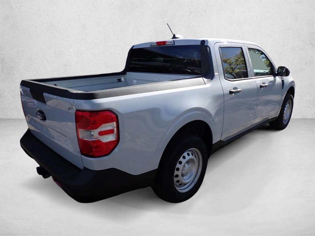 New 2026 Ford Maverick XL Truck SuperCrew