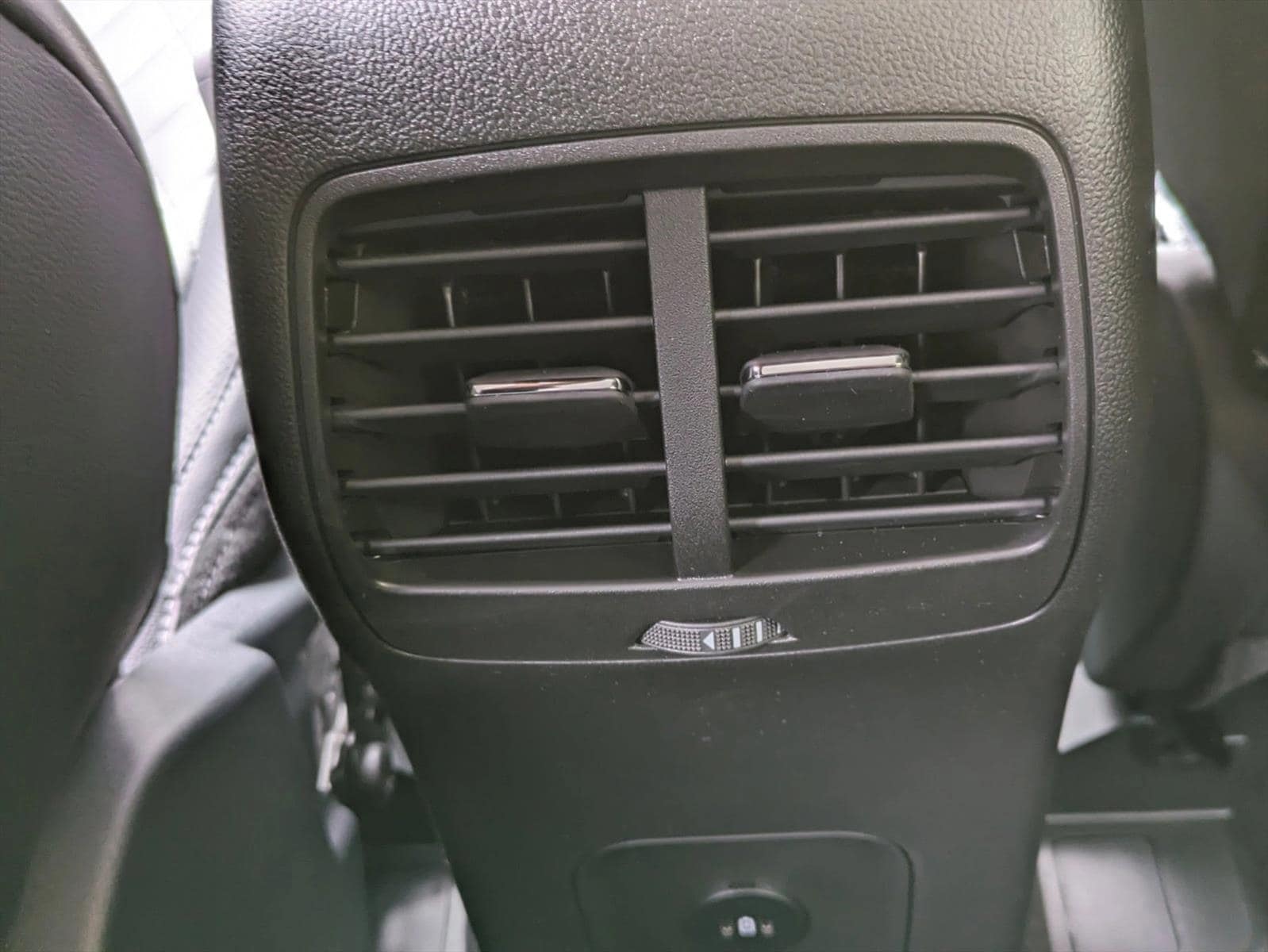 2024 Ford Escape PHEV - Photo 17