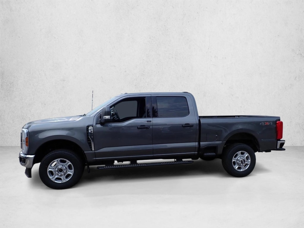 New 2026 Ford F-350 XLT Truck Crew Cab