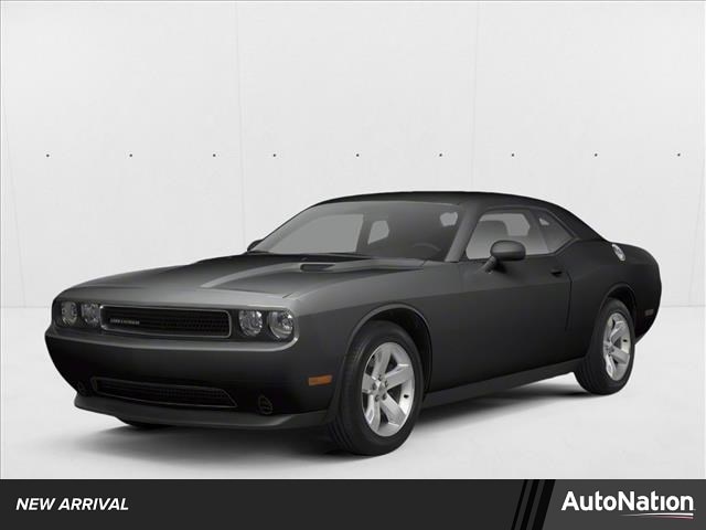 2013 Dodge Challenger SXT's photo